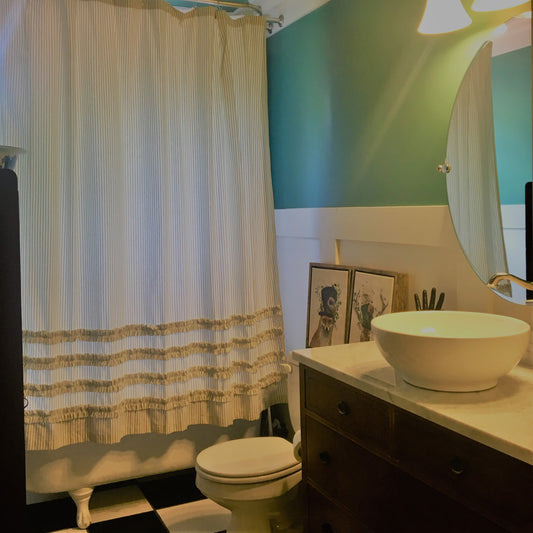 Vintage Clawfoot Tub Shower Curtain Ideas and How To Measure A Clawfoot or Vintage Tub for a Shower Curtain